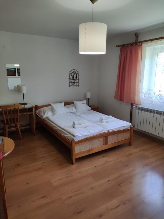 Rezydencja Bukowy Dwór Czarna  Exterior foto